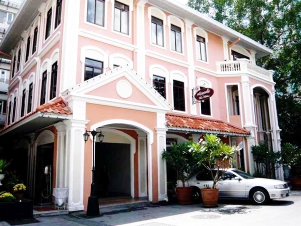 Hotel The Heritage Baan Silom