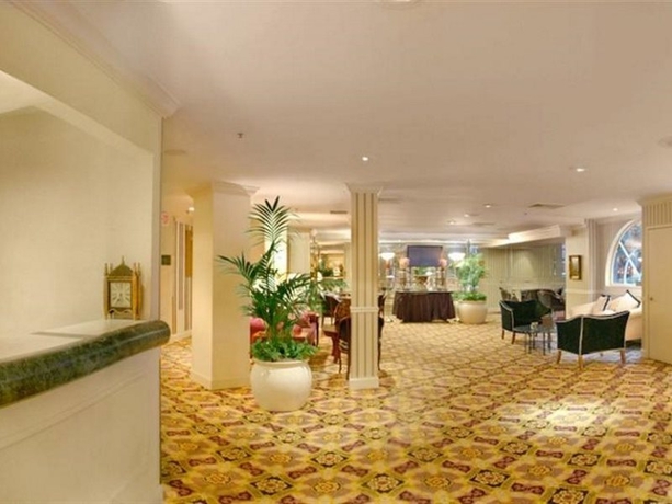 Hotel The Latham