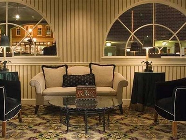Hotel The Latham