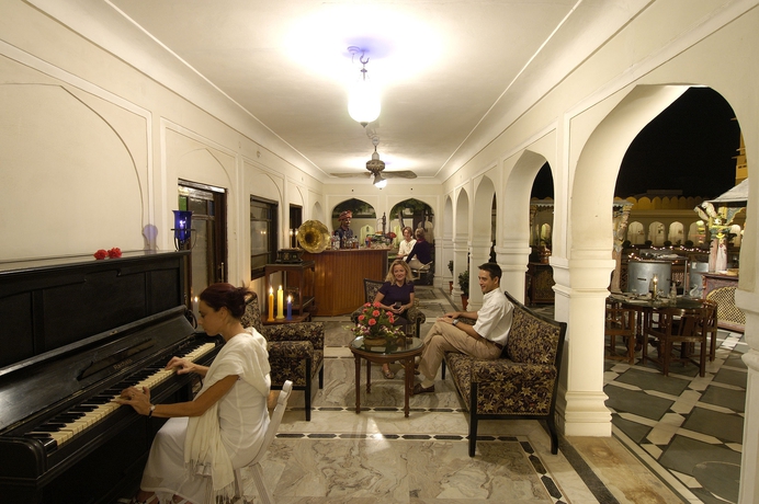 Hotel The Raj Palace