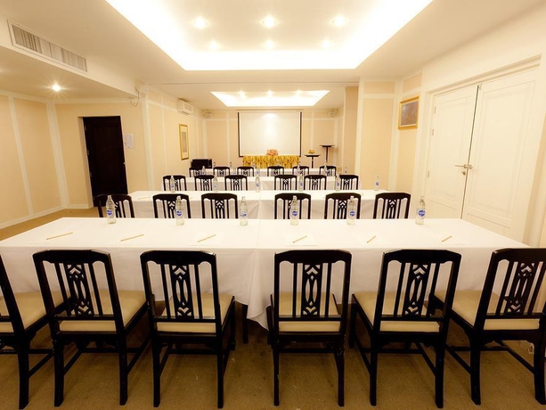 Hotel The Residence Airport & Spa