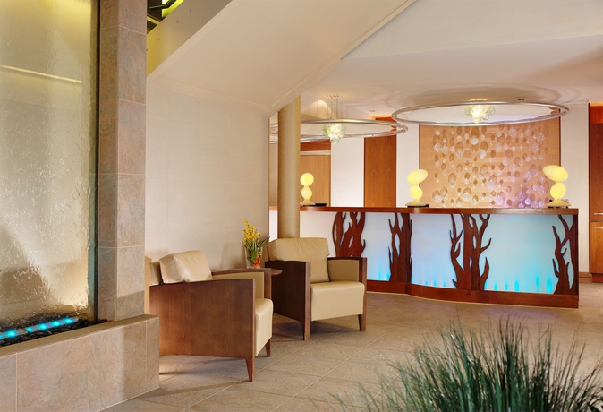 Hotel The Royal Yacht