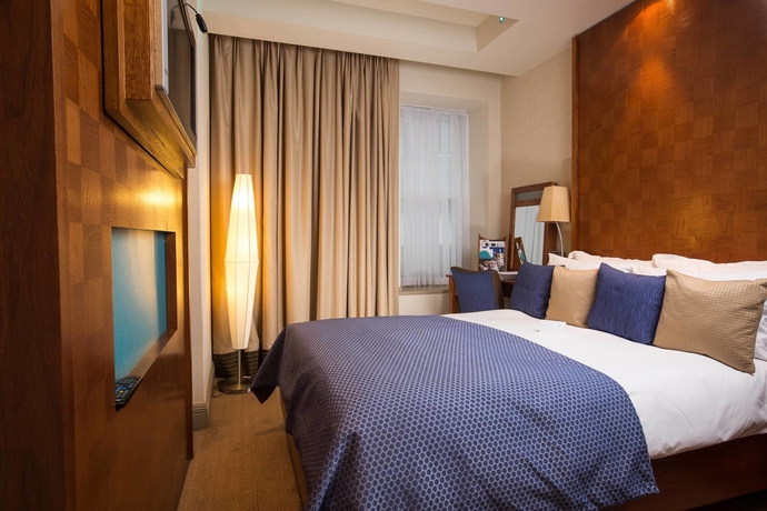 Hotel The Royal Yacht
