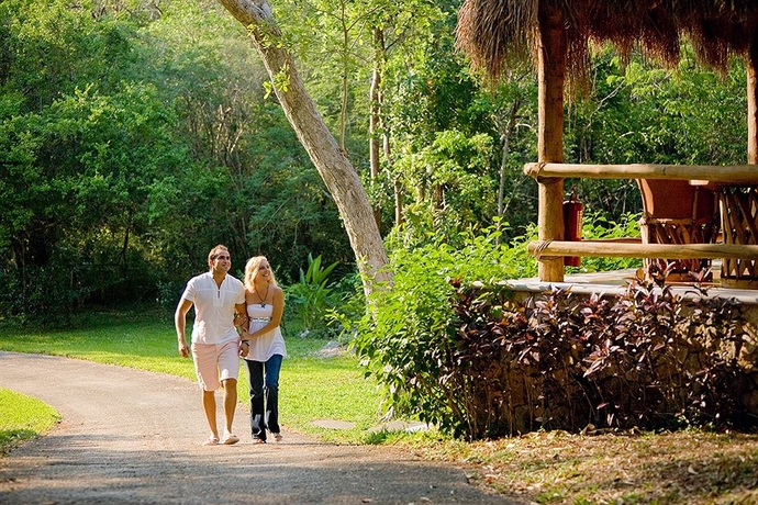 Hotel The lodge At Chichen Itza