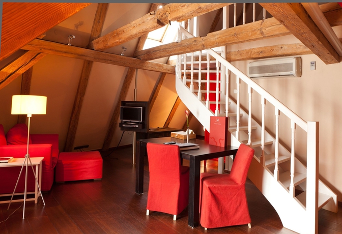 Hotel Three Sisters
