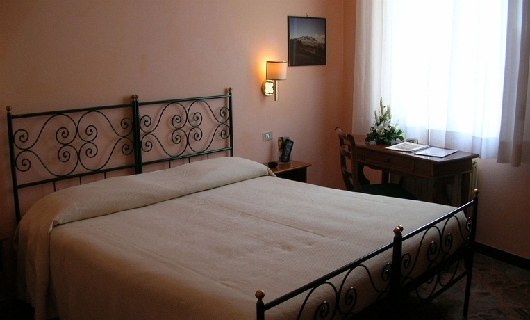 Hotel Titano