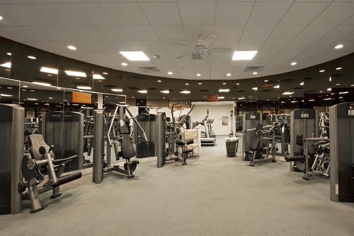 Hotel Tradewinds Island Grand Resort