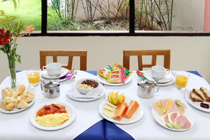 Hotel Travel Inn Conde Luciano