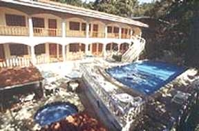 Hotel Tres Banderas 