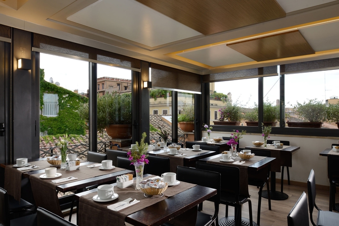 Hotel Trevi
