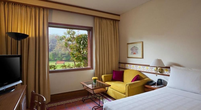 Hotel Trident