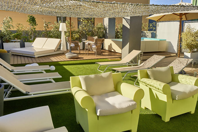 Hotel Trocadero Plaza