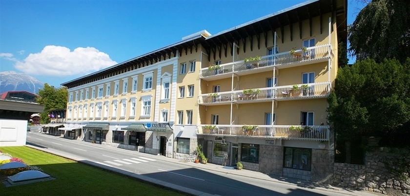 Hotel Trst
