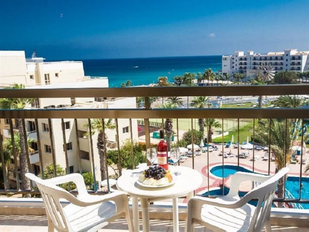 Hotel Tsokkos Beach 