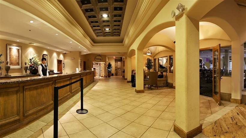 Hotel Tuscany Suites & Casino