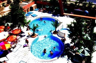 Hotel Tuvanna Beach