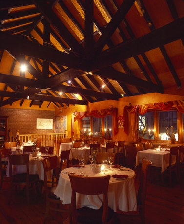 Hotel Uppercross House