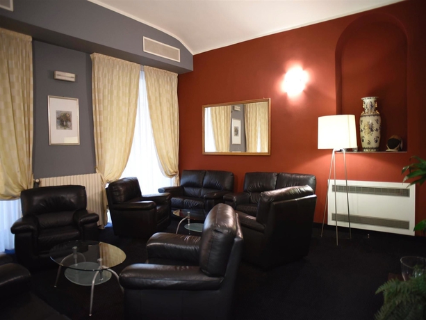 Hotel Urbani