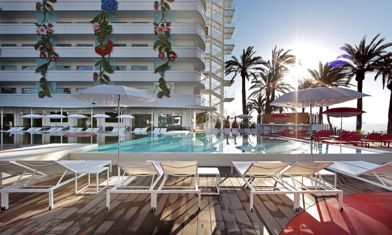 Hotel Ushuaia  Beach