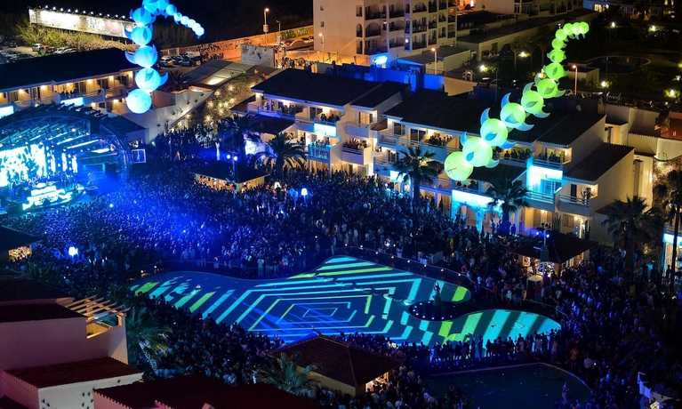 Hotel Ushuaia  Beach