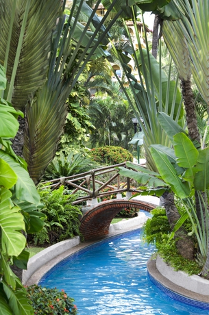 Hotel Velas Vallarta Suite Resort and Convention Center