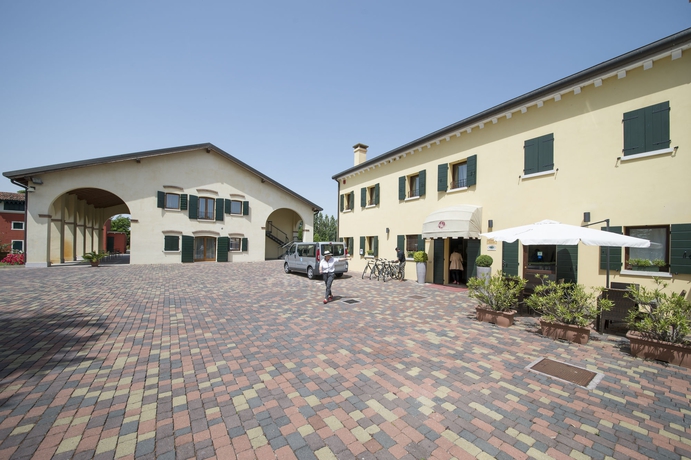 Hotel Venice Resort