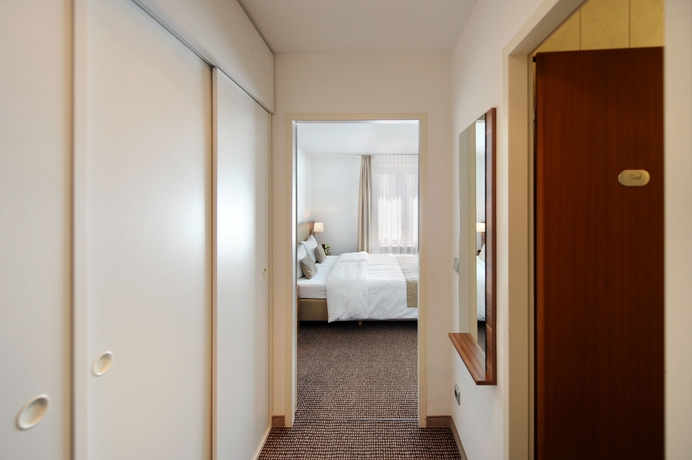 Hotel Vi Vadi Hotel