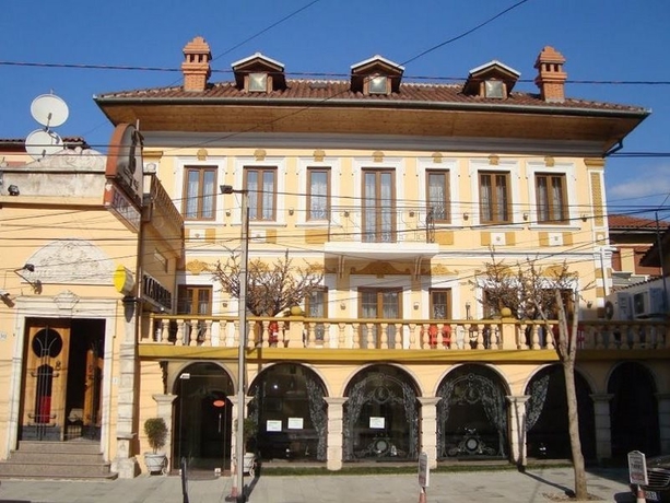 Hotel Vila Tafaj