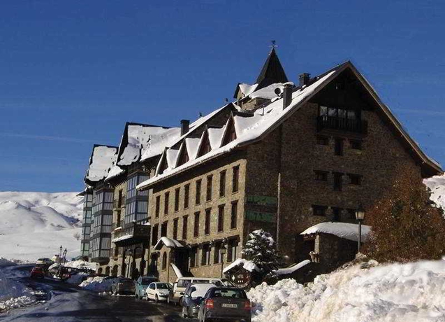 Hotel Villa De Sallent 4*