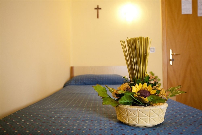 Hotel Villa Moderna (salsomaggiore Terme)