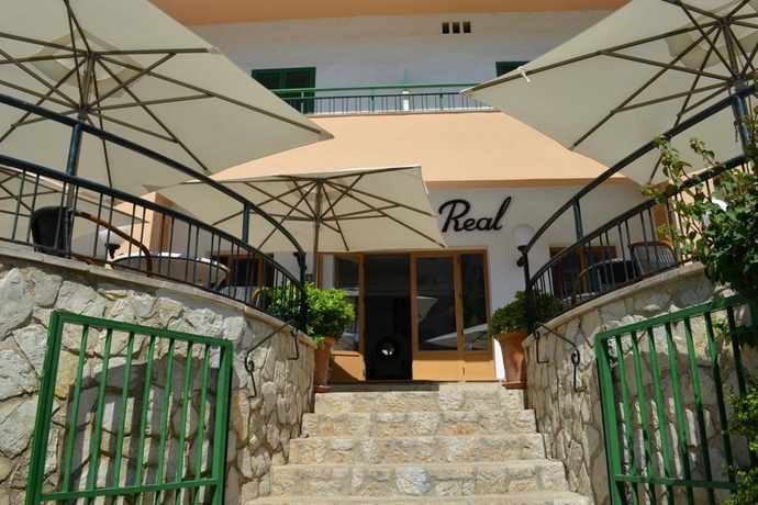 Hotel Villa Real
