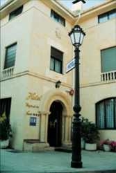 Hotel Virgen De Las Naves/