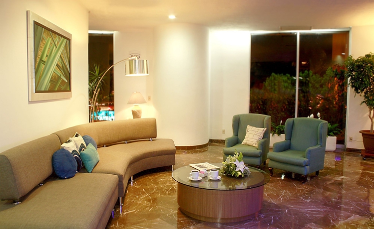Hotel Vista Plaza Del Sol Guadalajara