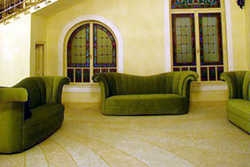 Hotel Vulturul Negru