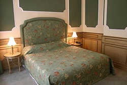 Hotel Vulturul Negru
