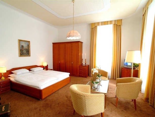 Hotel Weismayr