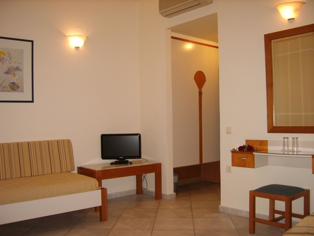Hotel Yakinthos