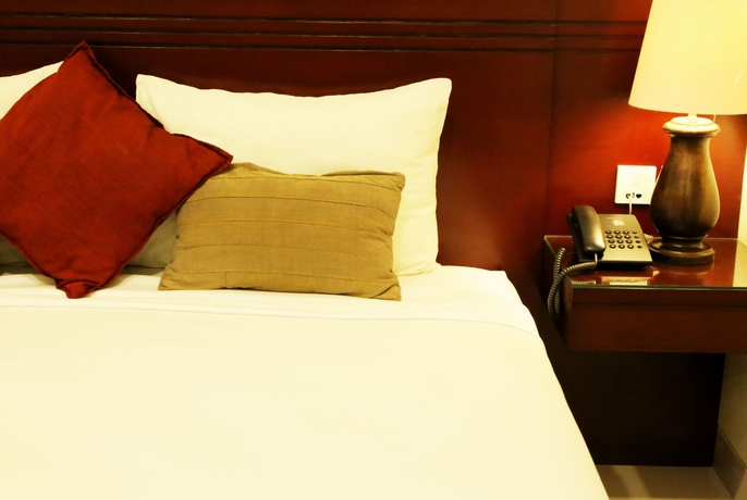 Hotel Yulia Beach Inn