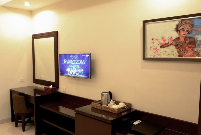 Hotel Yulia Beach Inn