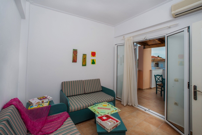 Hotel Zefyros Village