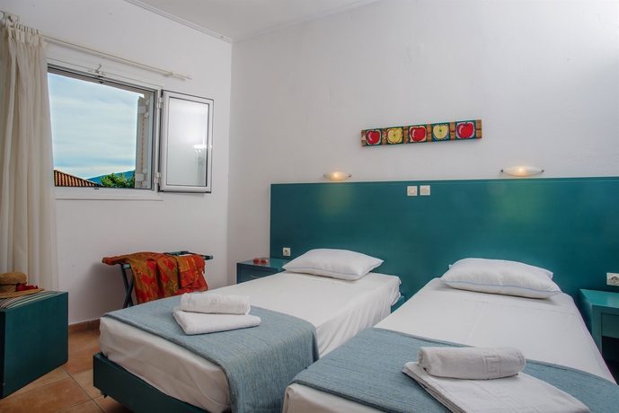 Hotel Zefyros Village