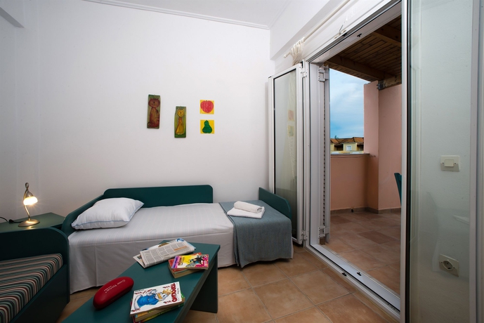 Hotel Zefyros Village