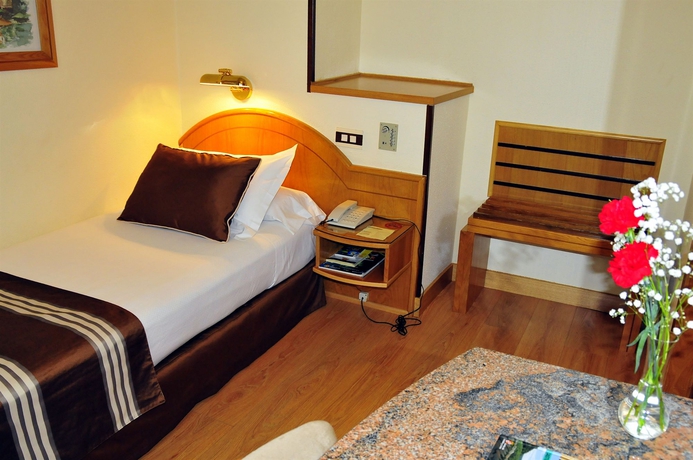 Hotel Zenit Dos Infantas