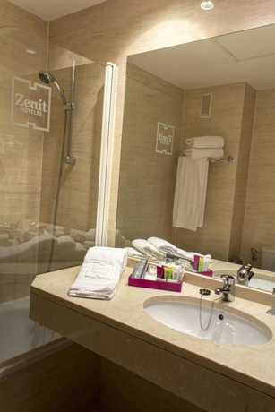Hotel Zenit Malaga