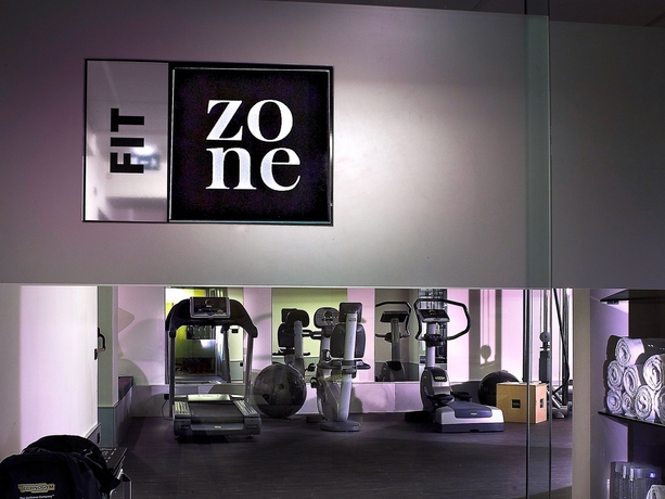 Hotel Zone